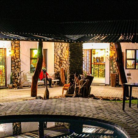 Ann'S Lodge & Camping Kamanjab Exterior foto