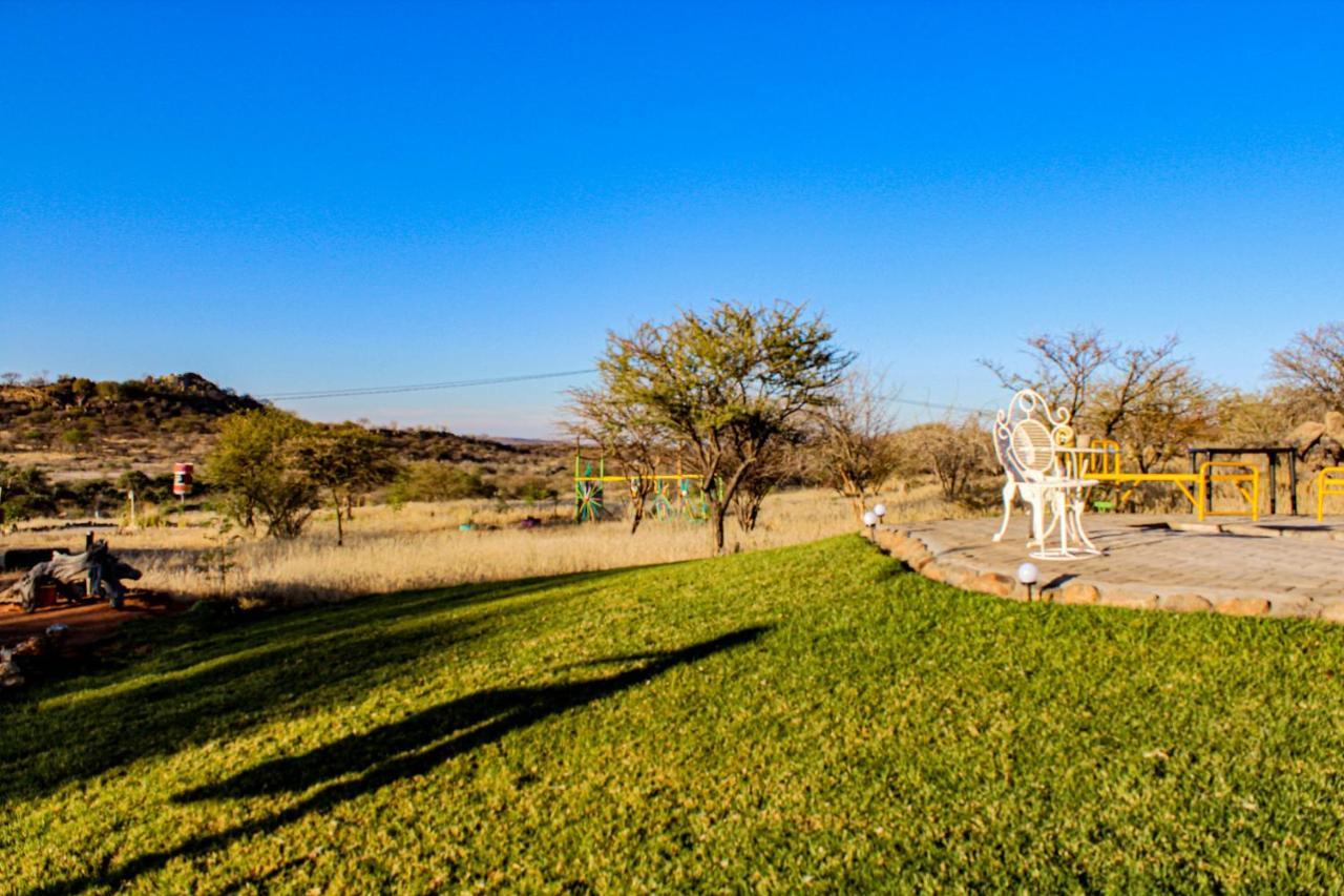 Ann'S Lodge & Camping Kamanjab Exterior foto
